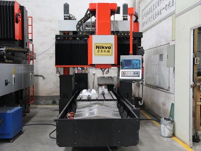 2.5米国产免费麻豆视频中心